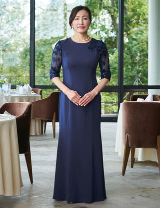 結婚式母親向けマザードレス|スタイリッシュなソフトマーメイドライン・チュール五分袖・カットレース仕立て