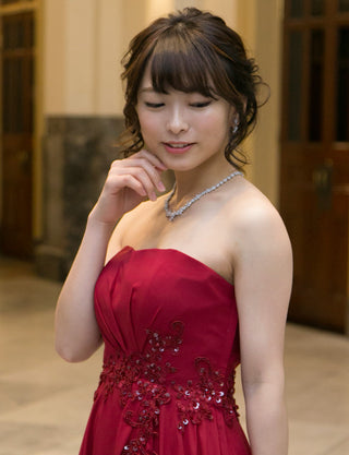 TWEED DRESS(ツイードドレス)のダークレッドロングドレス・シフォン|TB1721-DRDの上半身斜め画像です。