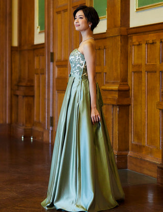 TWEED DRESS(ツイードドレス)のオリーブグリーンロングドレス・サテン|TB1786-1-OVGNの全身側面画像です。