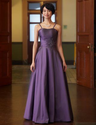 TWEED DRESS(ツイードドレス)のプラムロングドレス・タフタ|TH1432-1-PMの全身正面ストラップ着用画像です。