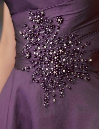 TWEED DRESS(ツイードドレス)のプラムロングドレス・タフタ|TH1432-1-PMの上半身ウエストビジュ装飾拡大画像です。