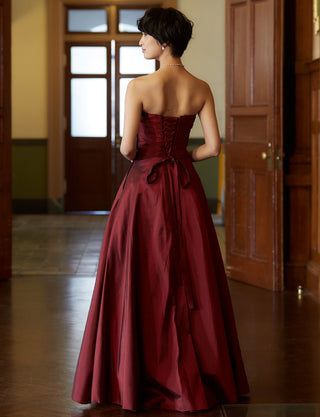 TWEED DRESS(ツイードドレス)のレッドブラックロングドレス・タフタ|TH1432-1-RBKの全身背面画像です。