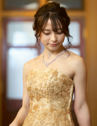 TWEED DRESS(ツイードドレス)のゴールドロングドレス・チュール|TN2015-GDの上半身斜め画像です。