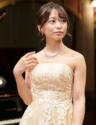 TWEED DRESS(ツイードドレス)のシャンパンゴールドロングドレス・チュール|TN2024-CGDの上半身正面画像です。