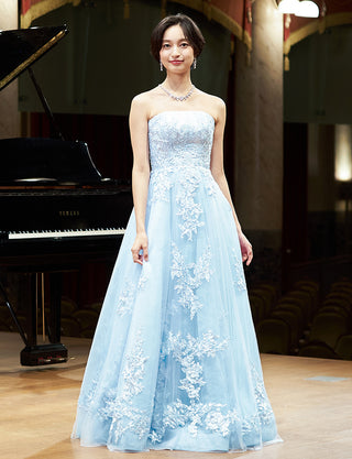 TWEED DRESS(ツイードドレス)のアイスブルーロングドレス・チュール|TN2024-IBLの全身正面画像です。