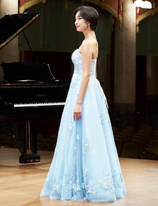 TWEED DRESS(ツイードドレス)のアイスブルーロングドレス・チュール|TN2024-IBLの全身側面画像です。