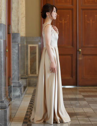 TWEED DRESS(ツイードドレス)のゴールドベージュロングドレス・サテン|TW1908-GBEGの全身側面画像です。