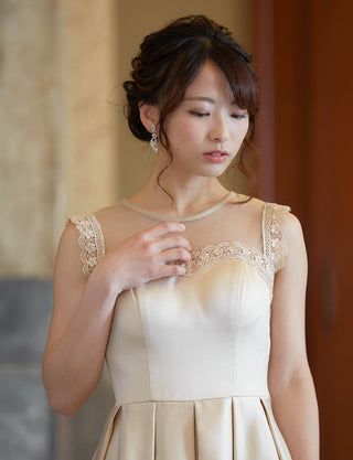 TWEED DRESS(ツイードドレス)のゴールドベージュロングドレス・サテン|TW1908-GBEGの上半身正面画像です。