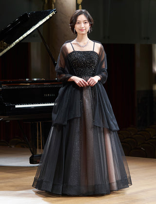 TWEED DRESS(ツイードドレス)のピンクベージュロングドレス・チュール|TN2030-PKBEの全身正面ストール着用画像です。