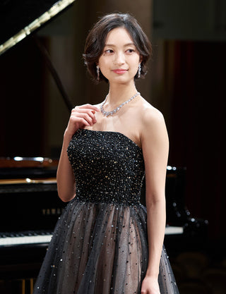 TWEED DRESS(ツイードドレス)のピンクベージュロングドレス・チュール|TN2030-PKBEの上半身斜め画像です。