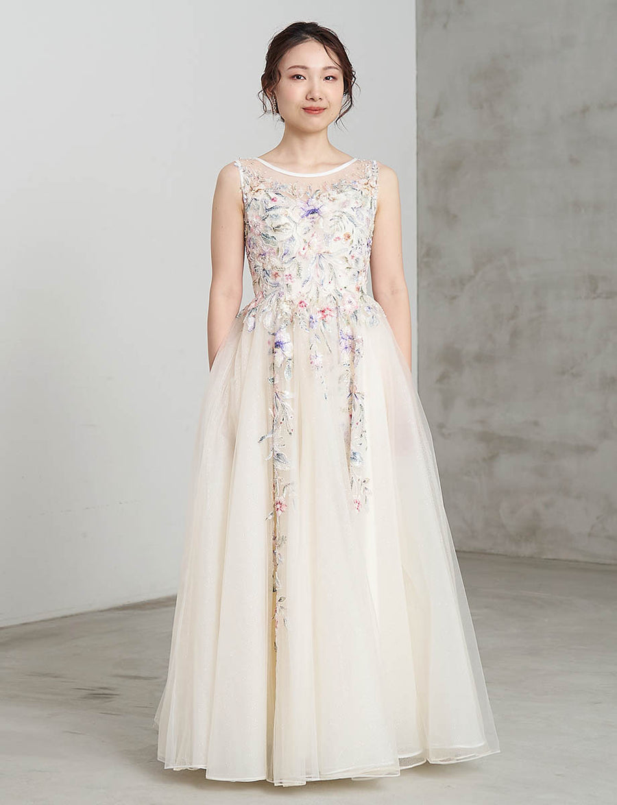 新作アイテム|演奏家に寄り添うドレスブランドツイードドレス – TWEED