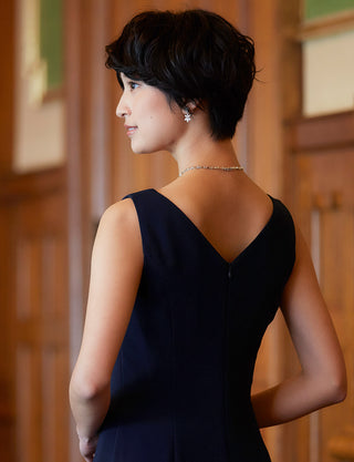 TWEED DRESS(ツイードドレス)のダークネイビーロングドレス・クレープ素材 ｜T-1509-DNYの上半身側面画像です。