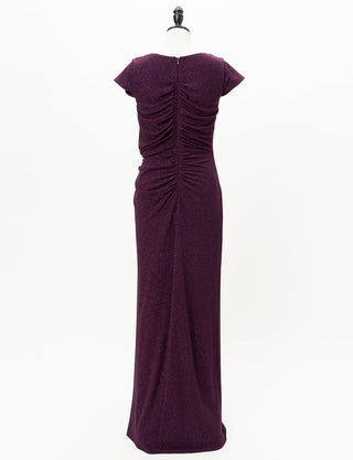 TWEED DRESS(ツイードドレス)のバーガンディーロングドレス・ラメ/ポリウレタン｜T-1284-BGDのトルソー全身背面画像です。
