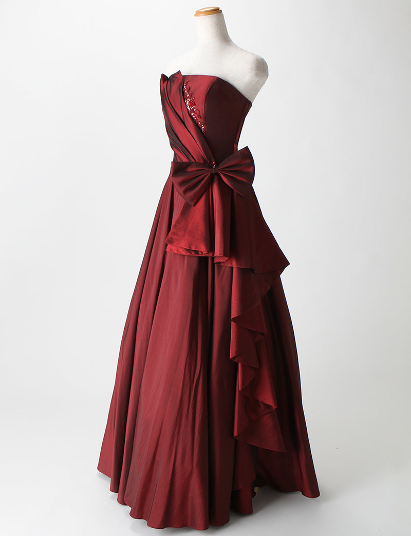 TWEED DRESS(ツイードドレス)のワインレッドロングドレス・タフタ｜TB1701-WRDのトルソー全身斜め画像です。