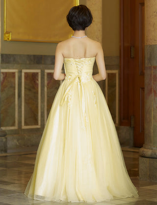 TWEED DRESS(ツイードドレス)のペールイエローロングドレス・チュール｜TB1703-PYWの全身背面画像です。