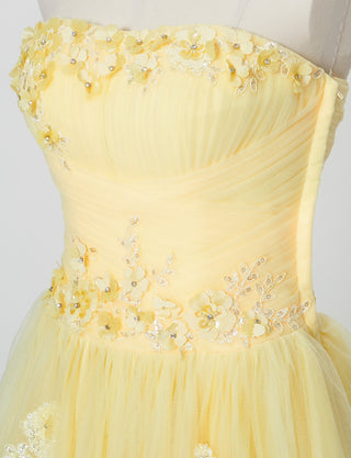 TWEED DRESS(ツイードドレス)のペールイエローロングドレス・チュール｜TB1703-PYWのトルソー上半身斜め画像です。