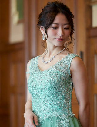 TWEED DRESS(ツイードドレス)のペールミントロングドレス・チュール｜TB1719-PMTの上半身斜め画像です。