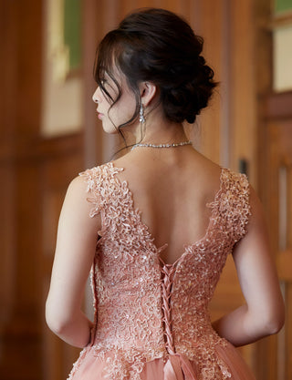 TWEED DRESS(ツイードドレス)のサーモンピンクロングドレス・チュール｜TB1719-SAPKの上半身背面画像です。