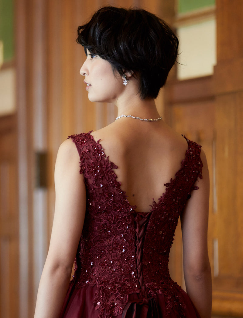 TWEED DRESS(ツイードドレス)のワインレッドロングドレス・チュール｜TB1719-WRDの上半身背面画像です。