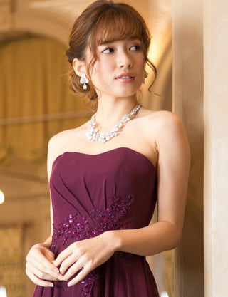 TWEED DRESS(ツイードドレス)のバーガンディーロングドレス・シフォン｜TB1721-BGDの上半身斜め画像です。