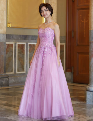 TWEED DRESS(ツイードドレス)のラベンダーロングドレス・チュール｜TB1723-LVの全身斜め画像です。