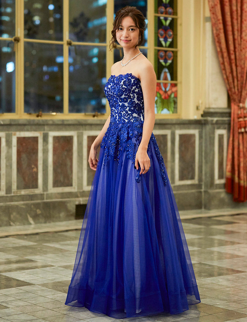 TWEED DRESS(ツイードドレス)のロイヤルブルーロングドレス・チュール｜TB1724-1-RBLの全身斜め画像です。