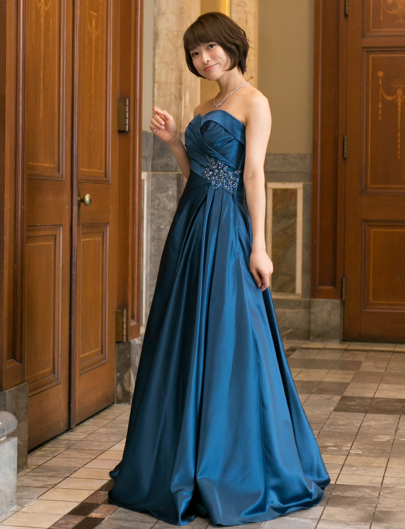 TWEED DRESS(ツイードドレス)のミッドナイトブルーロングドレス・サテン｜TB1730-CGDの全身斜め画像です。