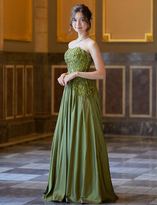 TWEED DRESS(ツイードドレス)のカーキロングドレス・タフタ｜TB1736-KIの全身斜め画像です。