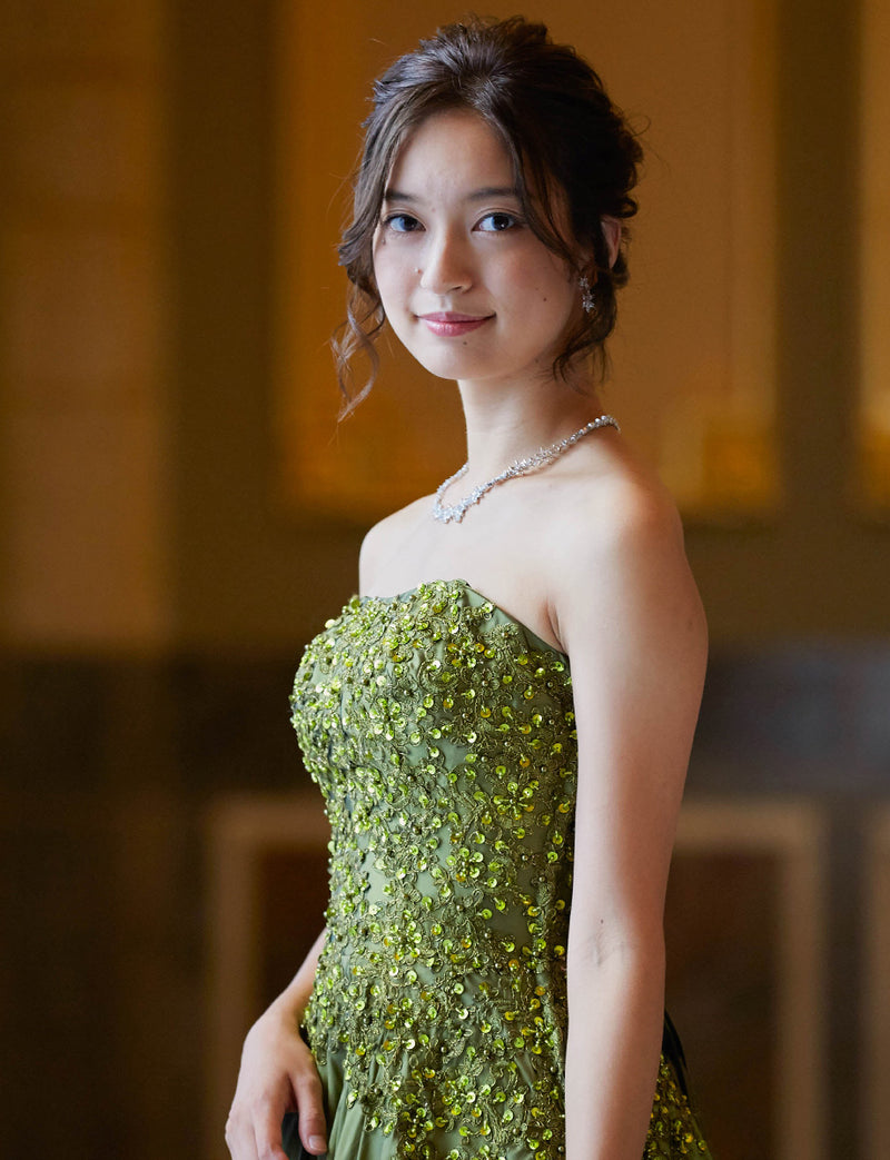 TWEED DRESS(ツイードドレス)のカーキロングドレス・タフタ｜TB1736-KIの上半身斜め画像です。