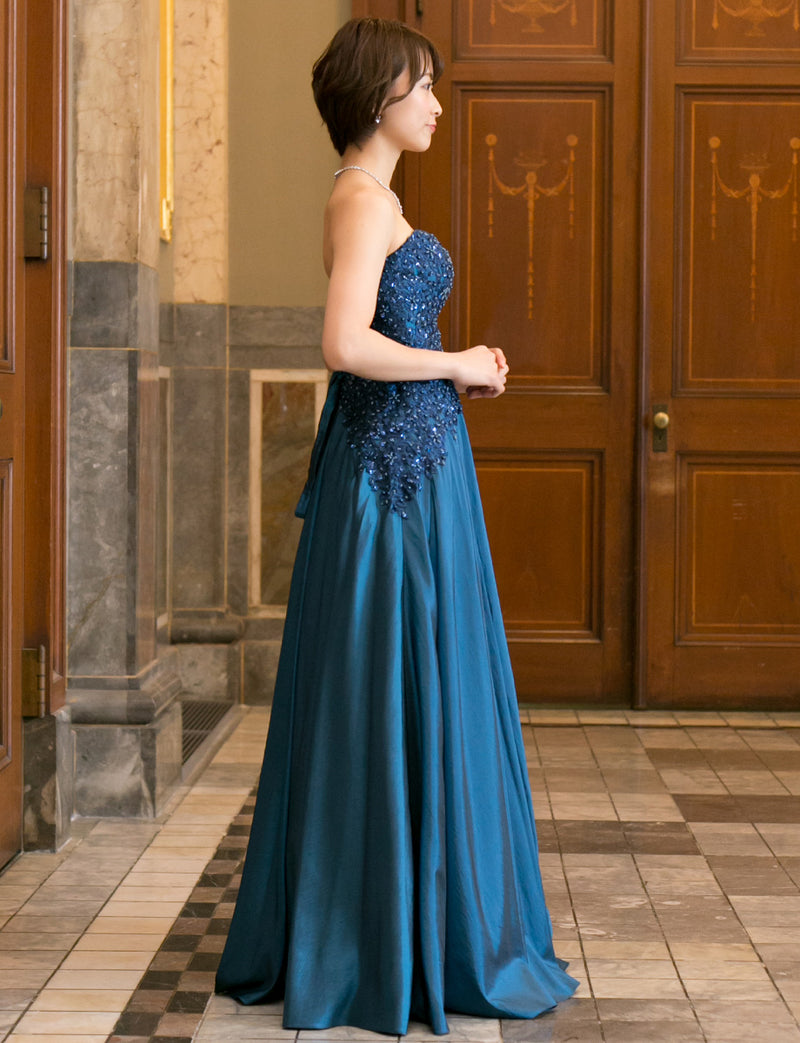 TWEED DRESS(ツイードドレス)のミッドナイトブルーロングドレス・タフタ｜TB1736-MBLの全身側面画像です。