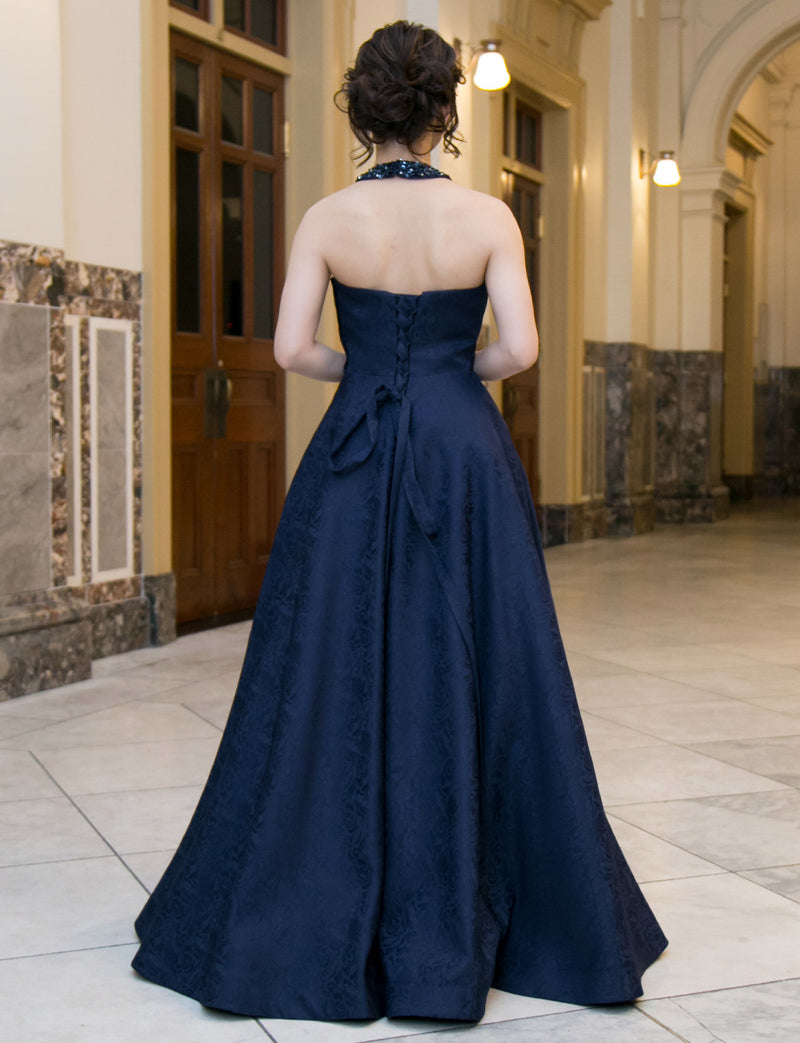 TWEED DRESS(ツイードドレス)のダークネイビーロングドレス・ジャガード｜TB1747-DNYの全身背面画像です。
