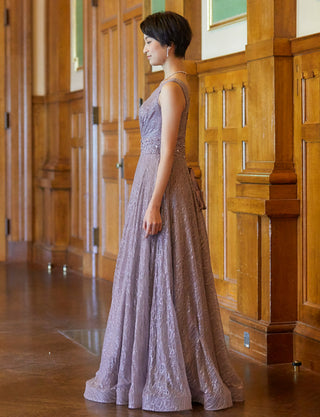 TWEED DRESS(ツイードドレス)のグレーベージュロングドレス・チュール｜TB1764-1-GBEの全身側面画像です。