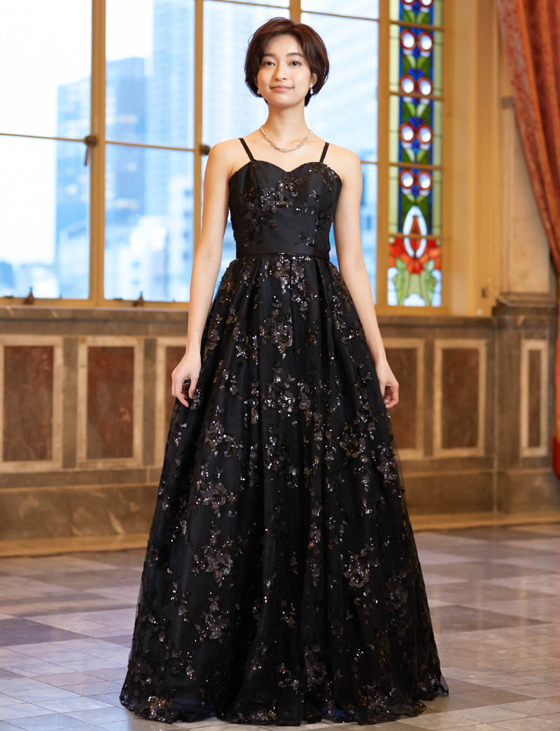 TWEED DRESS(ツイードドレス)のブラックロングドレス・チュール｜TB1784-1-BKの全身正面ストラップ着用画像です。