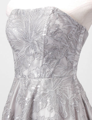 TWEED DRESS(ツイードドレス)のシルバーグレーロングドレス・チュール｜TD1811-SGYのトルソー上半身斜め画像です。
