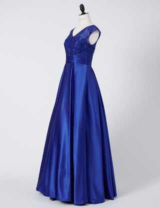 TWEED DRESS(ツイードドレス)のロイヤルブルーロングドレス・サテン｜TD1812-RBLのトルソー全身斜め画像です。