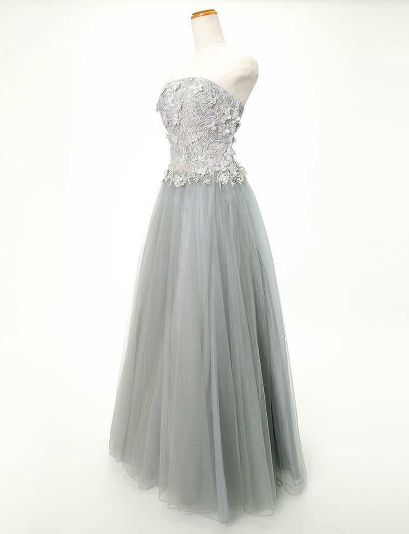 TWEED DRESS(ツイードドレス)のペールグレーロングドレス・チュール｜TD1813-PGYのトルソー全身斜め画像です。