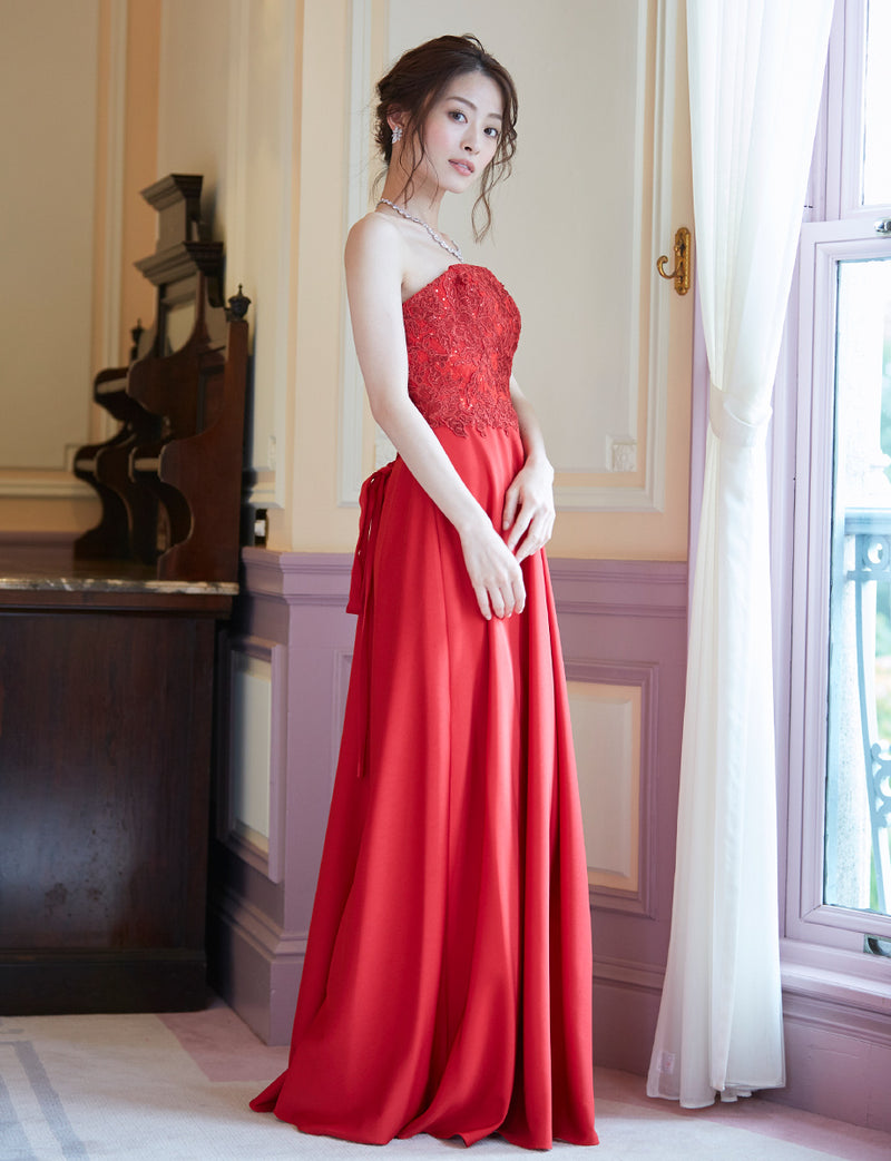 TWEED DRESS(ツイードドレス)のレッドロングドレス・サテン｜TD1830-RDの全身斜め画像です。