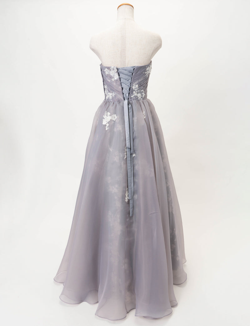 TWEED DRESS(ツイードドレス)のペールグレーロングドレス・オーガンジー｜TD1833-PGYのトルソー全身背面画像です。