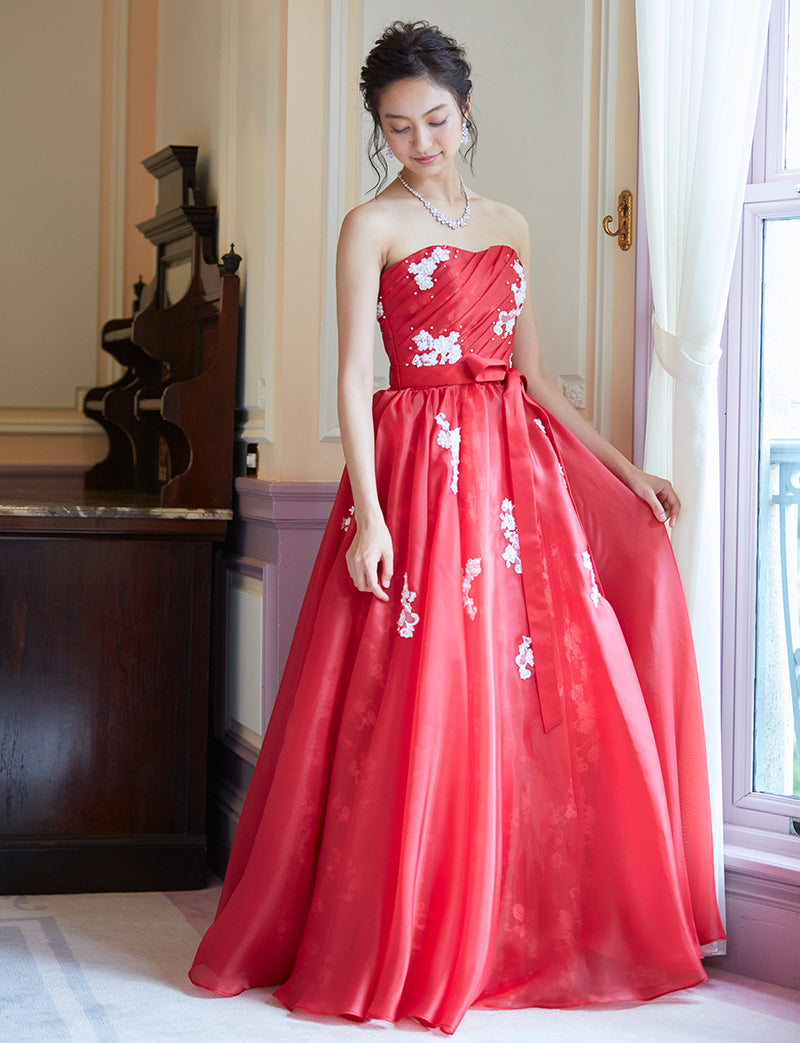 TWEED DRESS(ツイードドレス)のレッドロングドレス・オーガンジー｜TD1833-RDの全身斜め画像です。