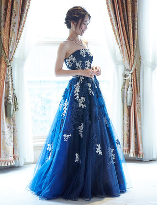TWEED DRESS(ツイードドレス)のダークネイビーロングドレス・チュール｜TD1837-DNYの全身斜め画像です。