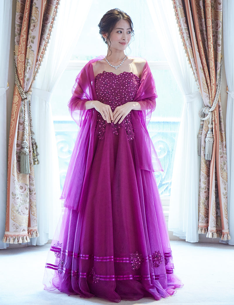 TWEED DRESS(ツイードドレス)のラズベリーレッドロングドレス・チュール｜TD1840-RYRDの全身正面ストール着用画像です。