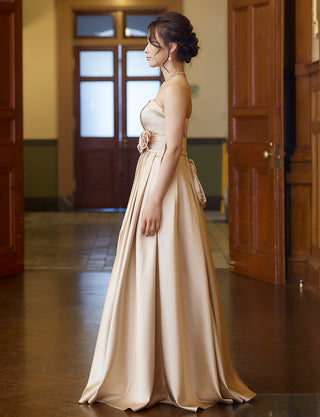 TWEED DRESS(ツイードドレス)のシャンパンゴールドロングドレス・サテン ｜TH1407-1-CGDの全身側面画像です。