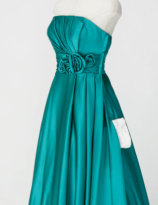 TWEED DRESS(ツイードドレス)のオールドグリーンロングドレス・サテン ｜TH1407-OGNのトルソー上半身斜めポケット画像です。