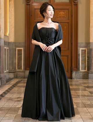 TWEED DRESS(ツイードドレス)のブラックロングドレス・タフタ ｜TH1408-BKの全身正面ストール着用画像です。