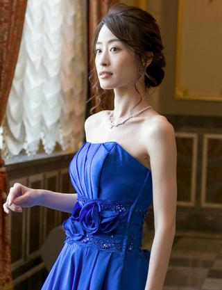 TWEED DRESS(ツイードドレス)のロイヤルブルーロングドレス・タフタ ｜TH1408-RBLの上半身斜め画像です。