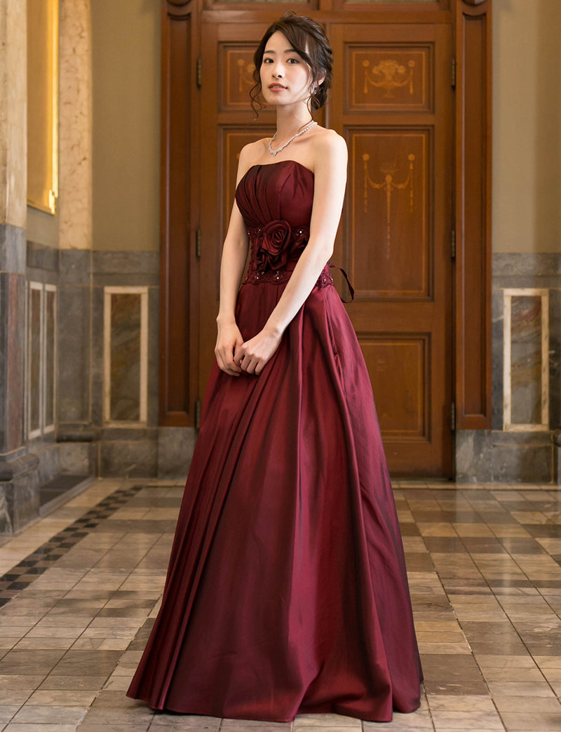 TWEED DRESS(ツイードドレス)のワインレッドロングドレス・タフタ ｜TH1408-WRDの全身斜め画像です。