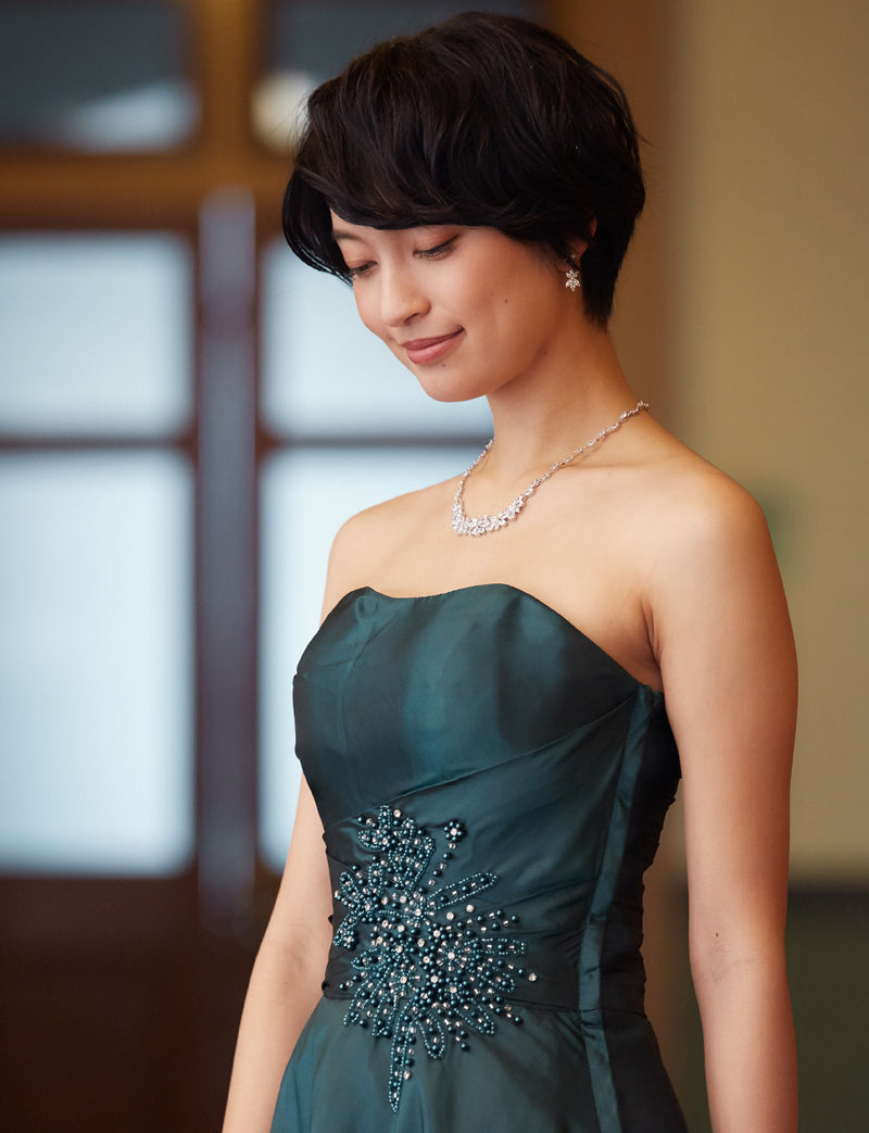 TWEED DRESS(ツイードドレス)のグリーンブラックロングドレス・タフタ｜TH1432-1-GNBKの上半身斜め画像です。