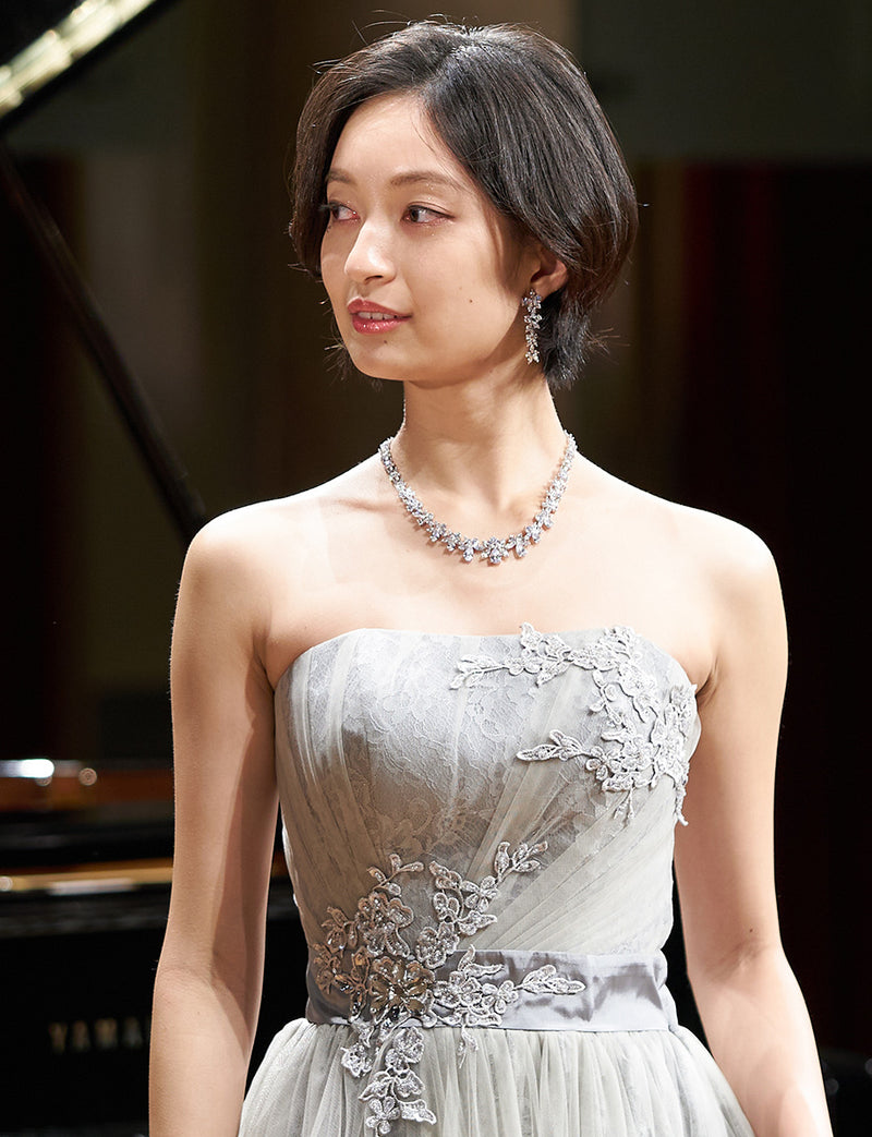 TWEED DRESS(ツイードドレス)のペールグレーロングドレス・チュール｜TH1454-PGYの上半身正面画像です。