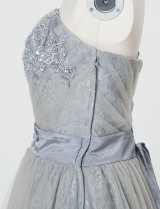 TWEED DRESS(ツイードドレス)のペールグレーロングドレス・チュール｜TH1454-PGYのトルソー上半身側面画像です。