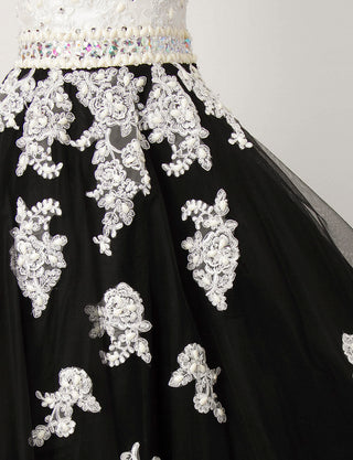 TWEED DRESS(ツイードドレス)のホワイト×ブラックロングドレス・チュール｜TM1628-WTBKのスカート生地拡大画像です。